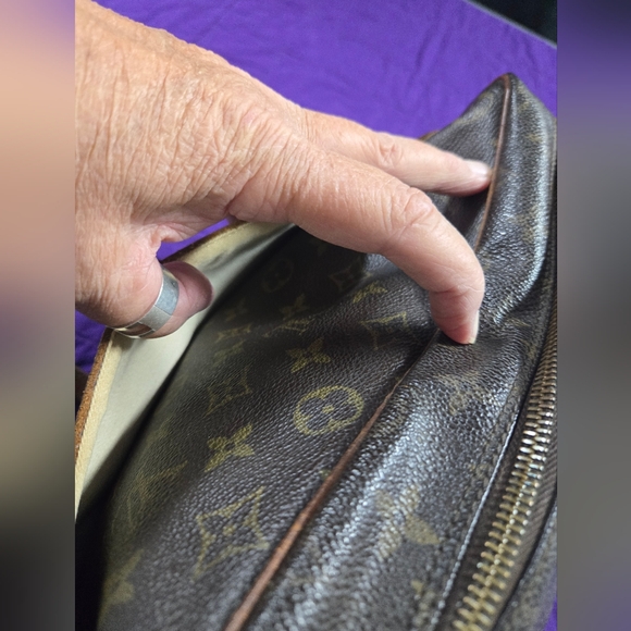 AUTHENTIC LOUIE VUITTON MONOGRAM TROCADERO 30 SHOULDER/ CROSSBODY BAG - Picture 9 of 12